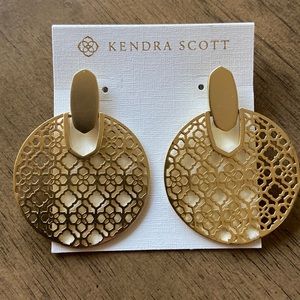 Kendra Scott Didi Gold Statement Earrings in Gold Filigree